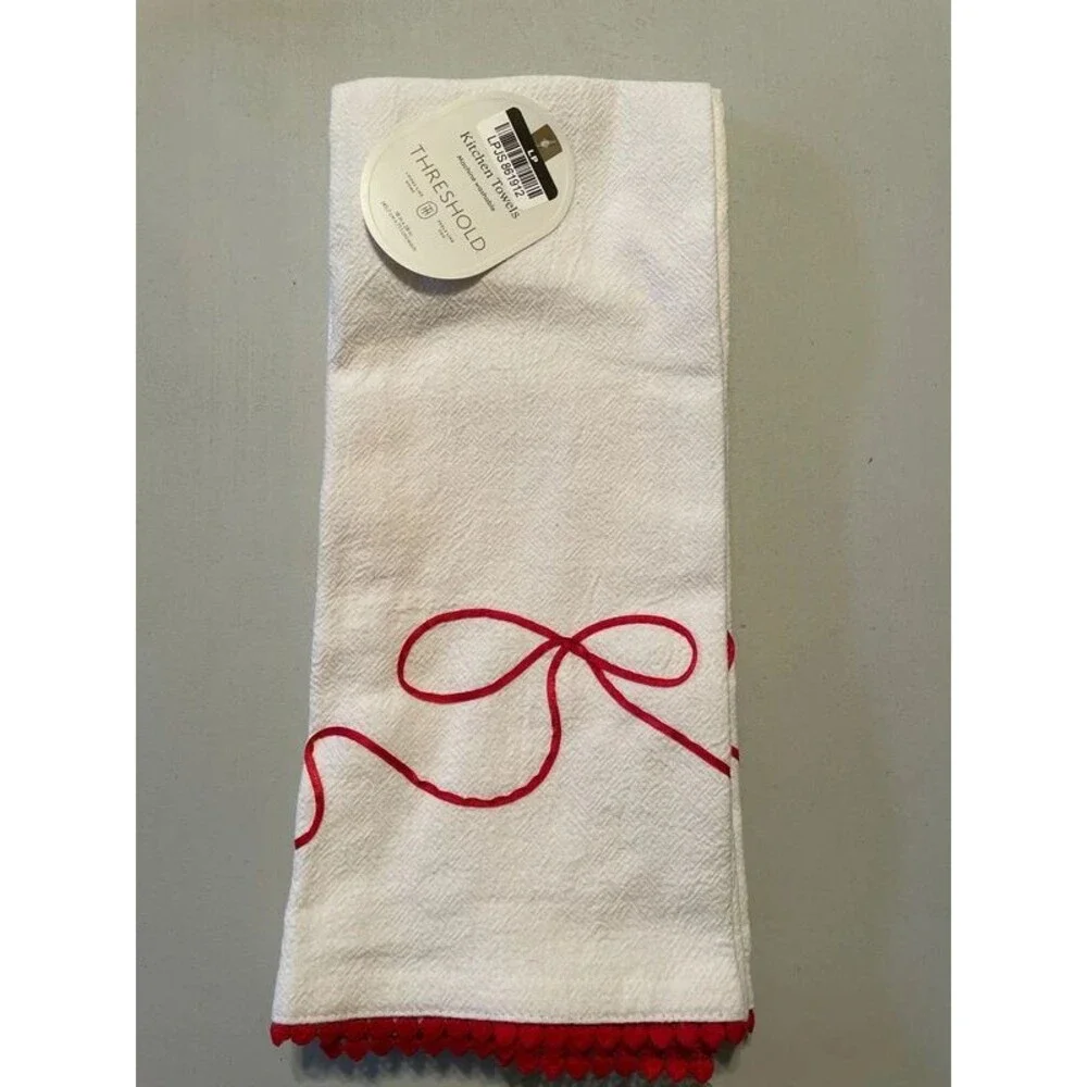 Threshold Kitchen Towels set White Red Ribbon bow